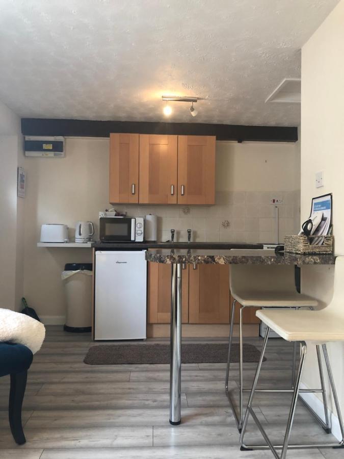 Little Park Holiday Homes Self Catering Cottages 1 & 2 Bedrooms Available Close To Tutbury Castle Exterior foto