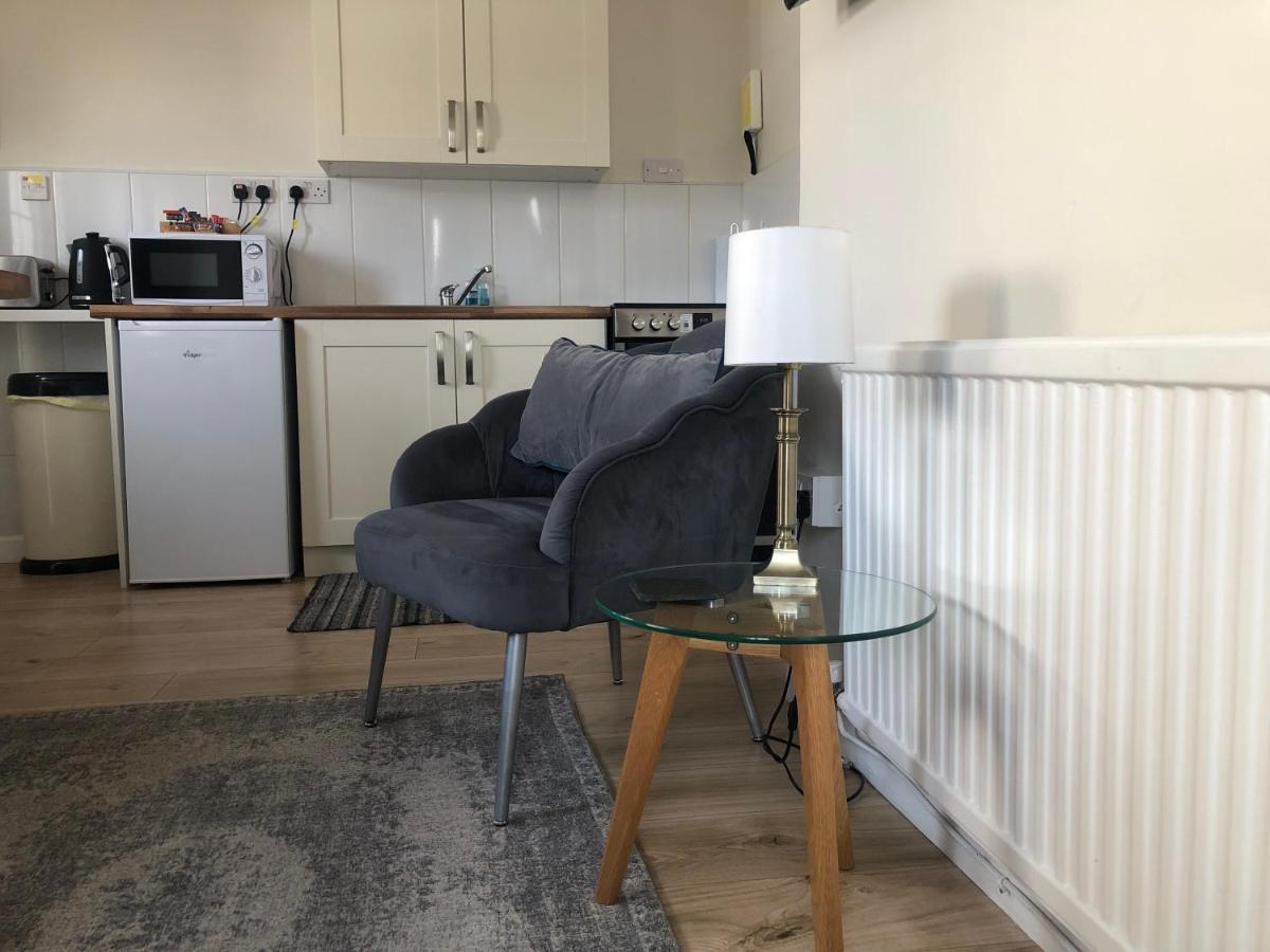 Little Park Holiday Homes Self Catering Cottages 1 & 2 Bedrooms Available Close To Tutbury Castle Exterior foto