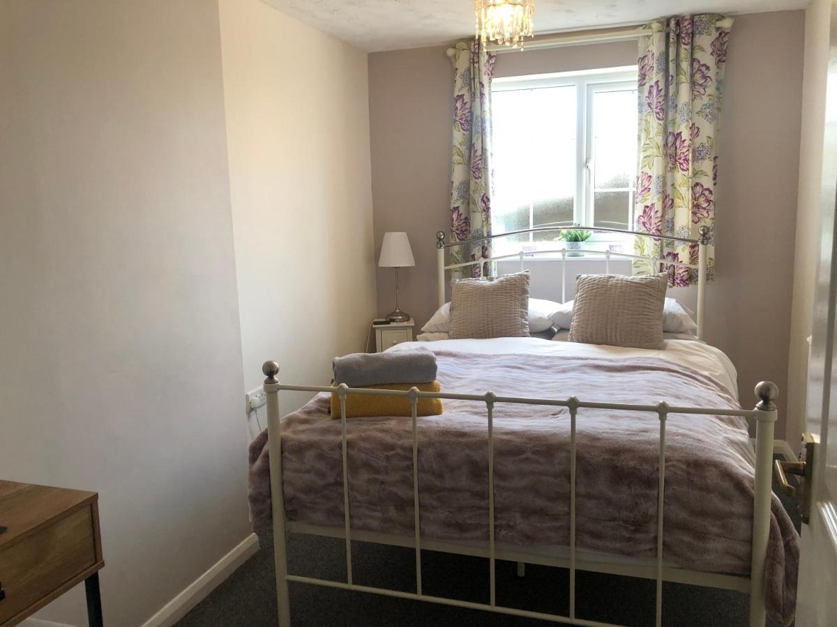 Little Park Holiday Homes Self Catering Cottages 1 & 2 Bedrooms Available Close To Tutbury Castle Exterior foto